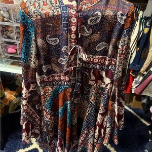Romeo & Juliet Couture Multicolor Paisley Long Sleeve Dress